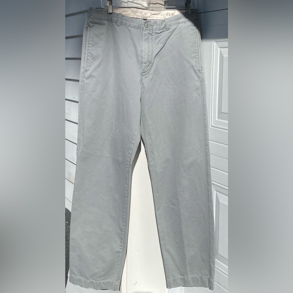 J. Crew Broken In Classic Fit - 33 x 32
